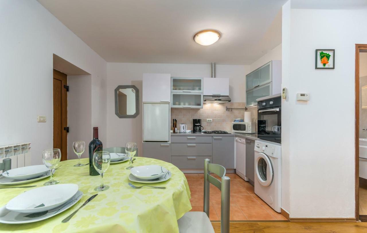 Apartment Valerio Novigrad  Luaran gambar