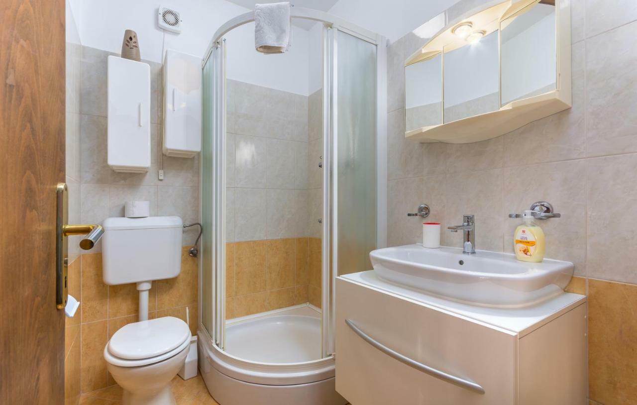 Apartment Valerio Novigrad  Luaran gambar