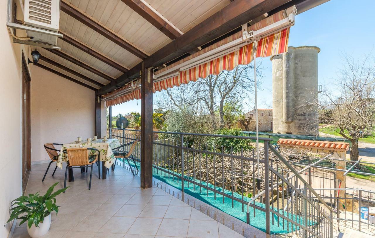 Apartment Valerio Novigrad  Luaran gambar